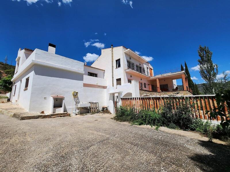Landsted til salg i Jalance, Valencia