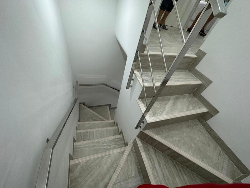 2 Schlafzimmer Duplex zu verkaufen
