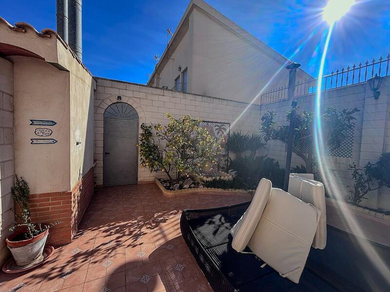 7 bedroom Villa for sale