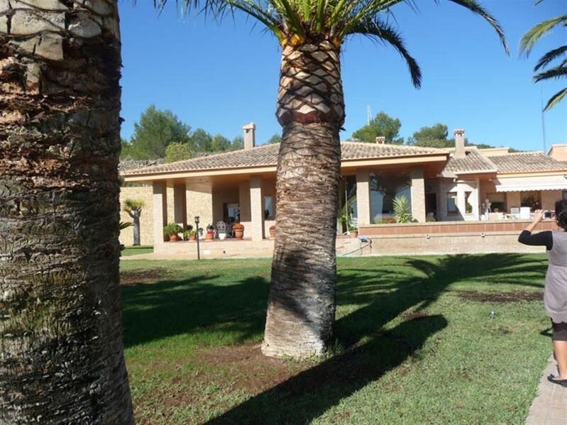 5 soverom Villa til salgs
