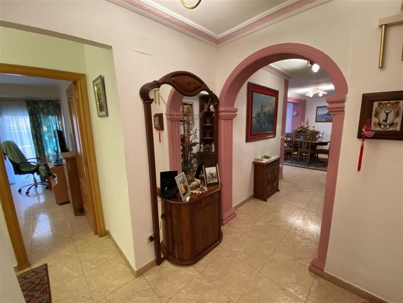 2 slaapkamer Appartement Te koop
