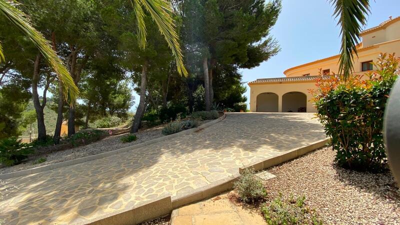 6 Cuarto Villa en venta