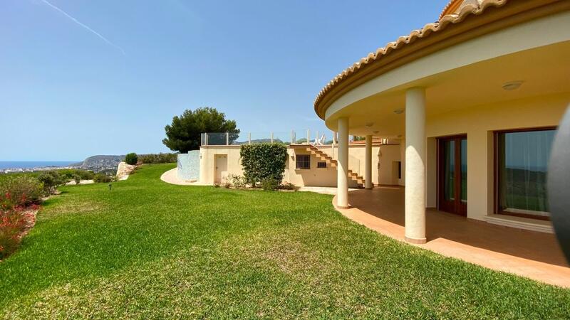 6 Cuarto Villa en venta