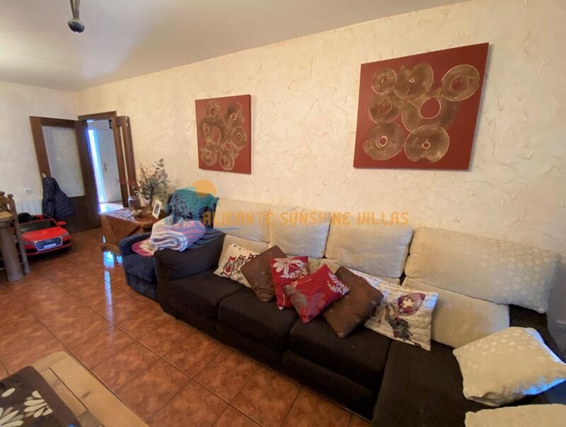4 Cuarto Villa en venta