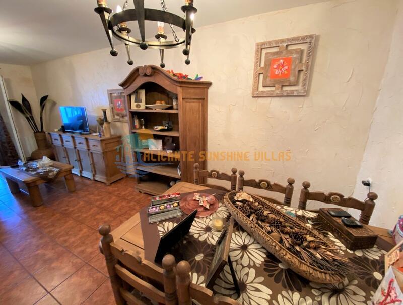 4 Cuarto Villa en venta