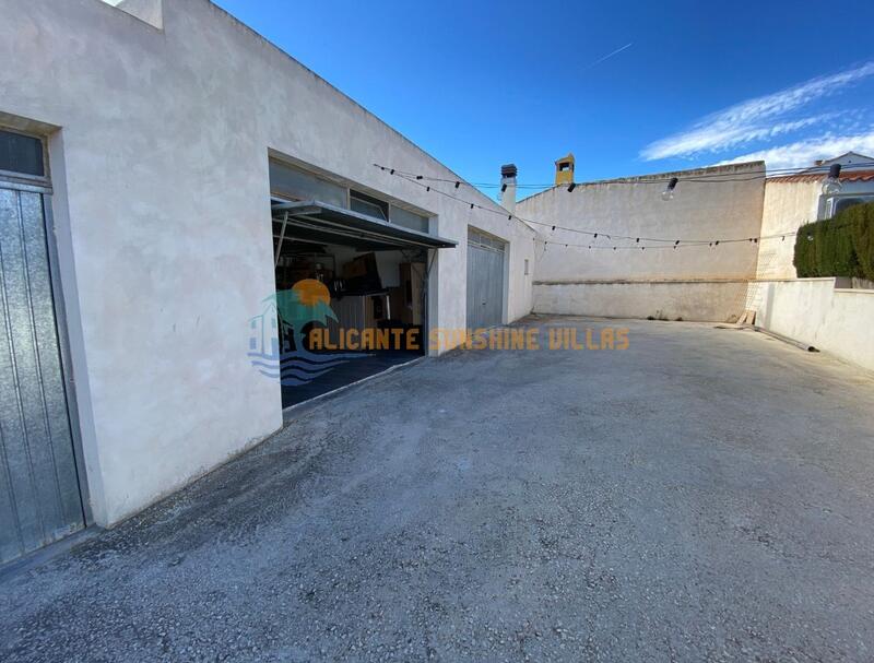 4 Cuarto Villa en venta