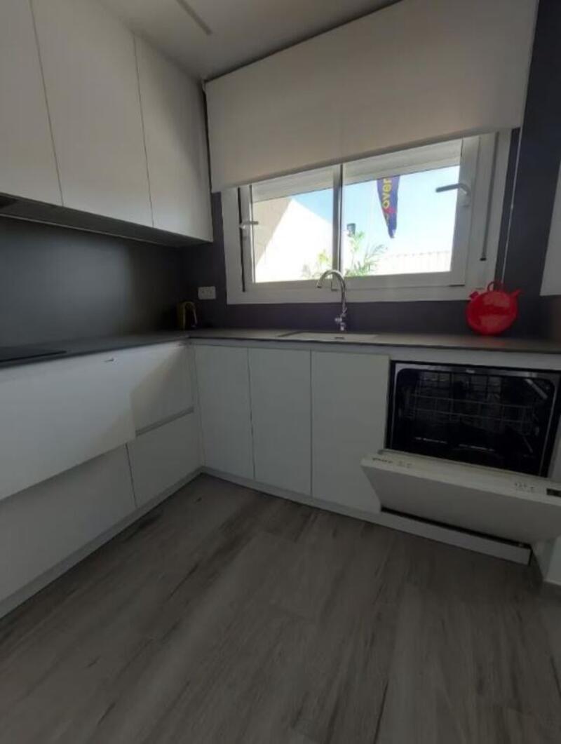 4 slaapkamer Gezinswoning Te koop