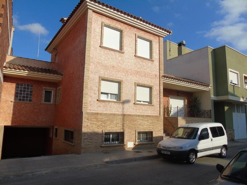 Townhouse for sale in Heredades, Alicante