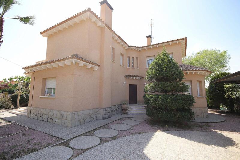 4 bedroom Villa for sale