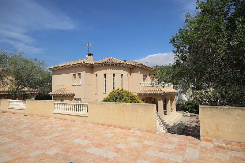 4 bedroom Villa for sale
