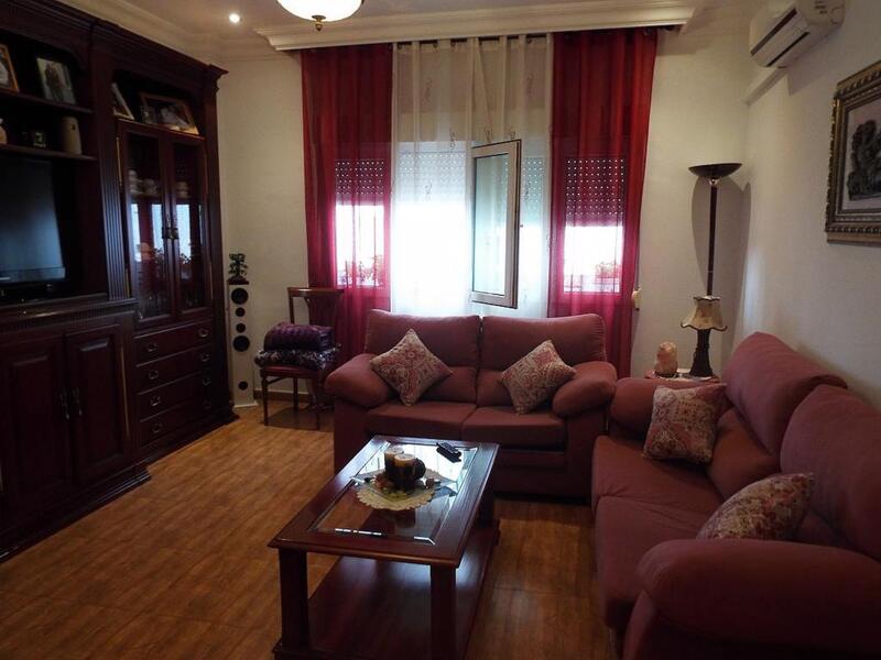 6 slaapkamer Gezinswoning Te koop