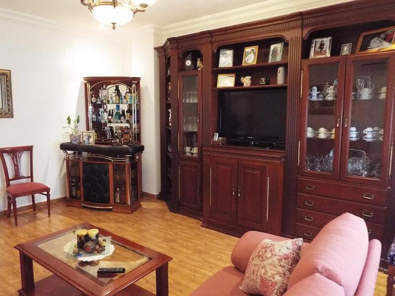 6 slaapkamer Gezinswoning Te koop