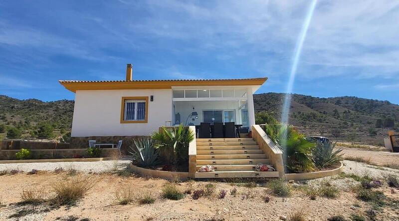 Villa zu verkaufen in La Romana, Alicante