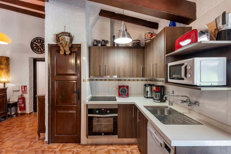 9 Cuarto Villa en venta