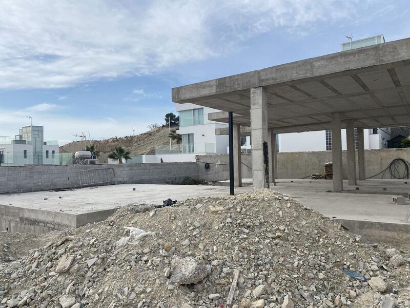 5 bedroom Villa for sale