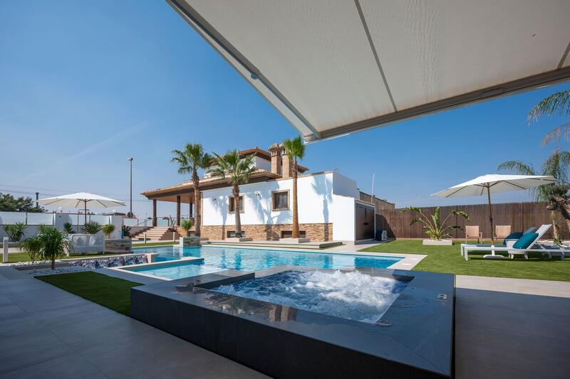 4 bedroom Villa for sale