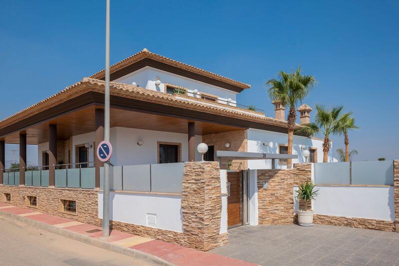 4 bedroom Villa for sale