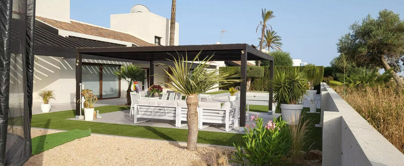 4 bedroom Villa for sale