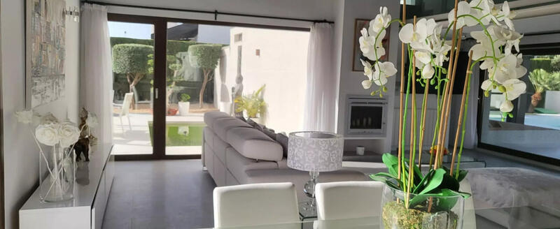 4 bedroom Villa for sale