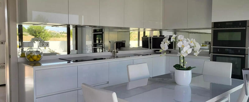4 bedroom Villa for sale