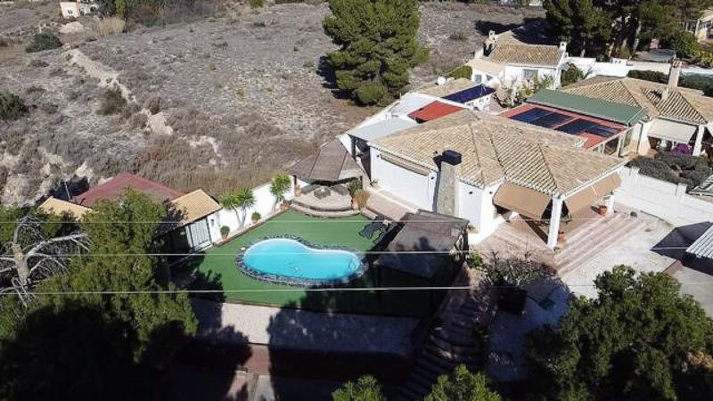 3 Cuarto Villa en venta