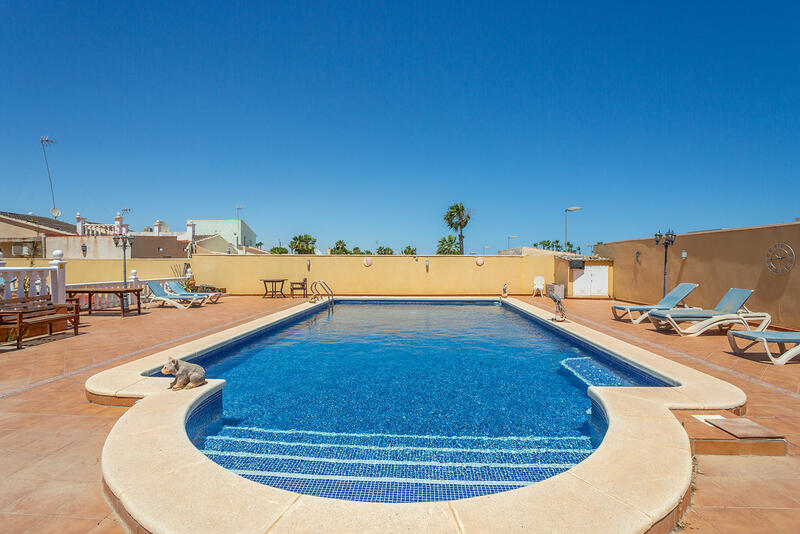 6 Cuarto Villa en venta