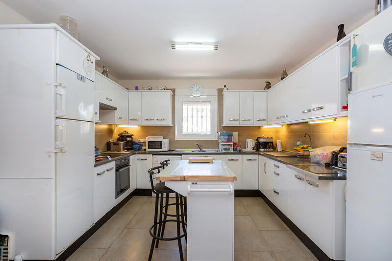 6 Cuarto Villa en venta