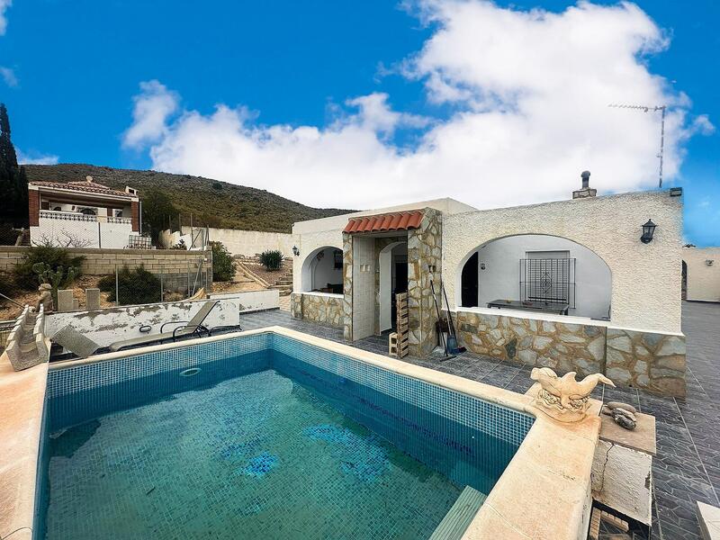 Villa til salgs i Agost, Alicante