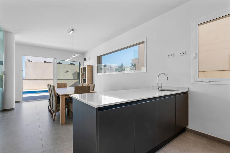 4 bedroom Villa for sale