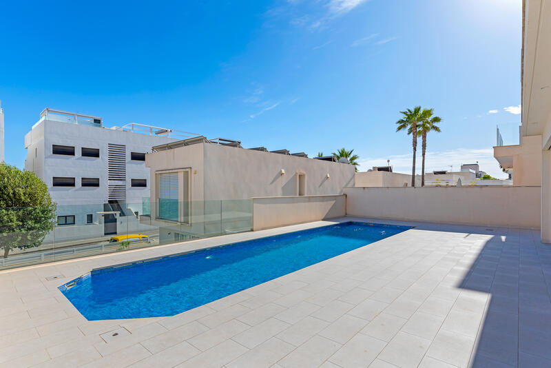 4 bedroom Villa for sale