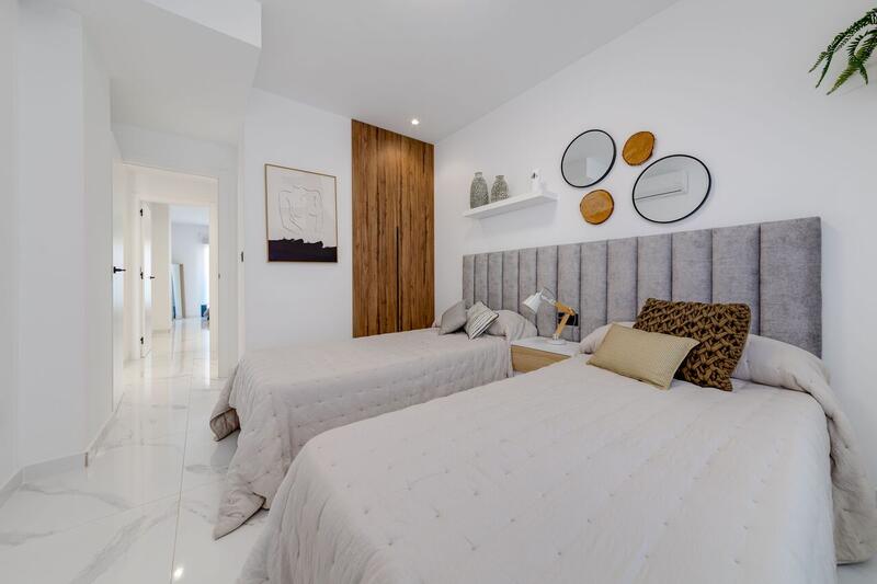 2 bedroom Apartment for sale