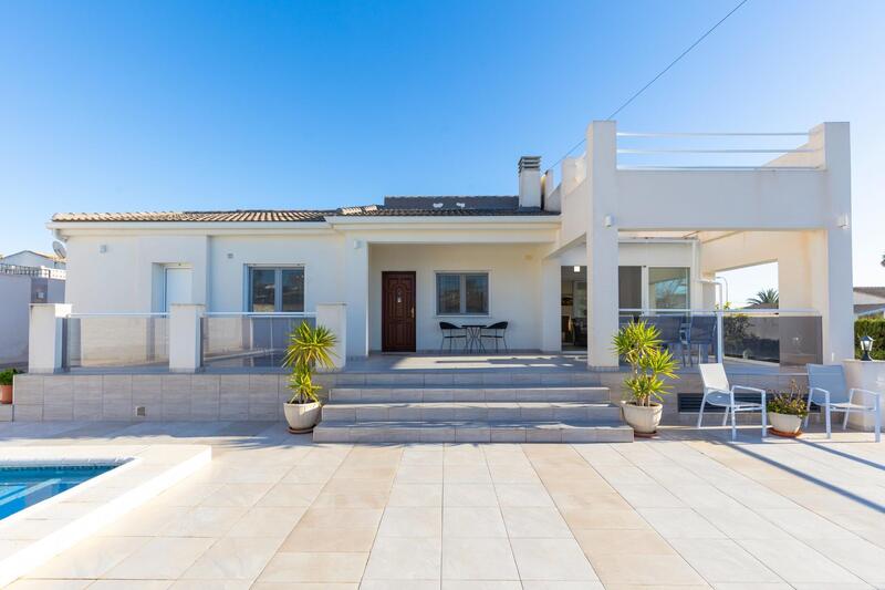 3 bedroom Villa for sale