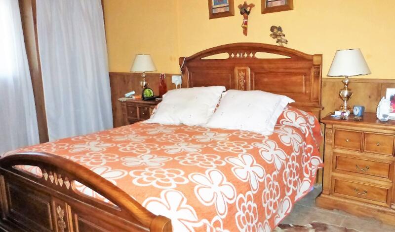 2 Schlafzimmer Landhaus zu verkaufen
