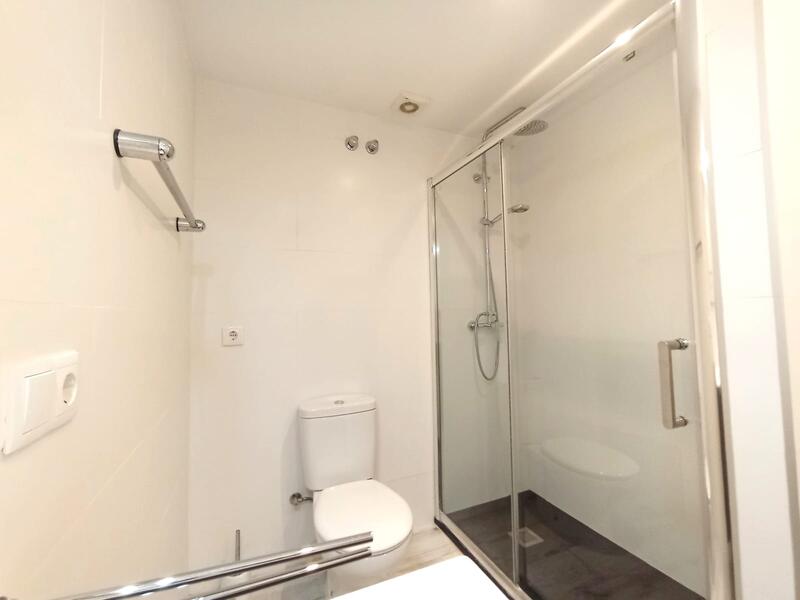 4 bedroom Apartment for sale