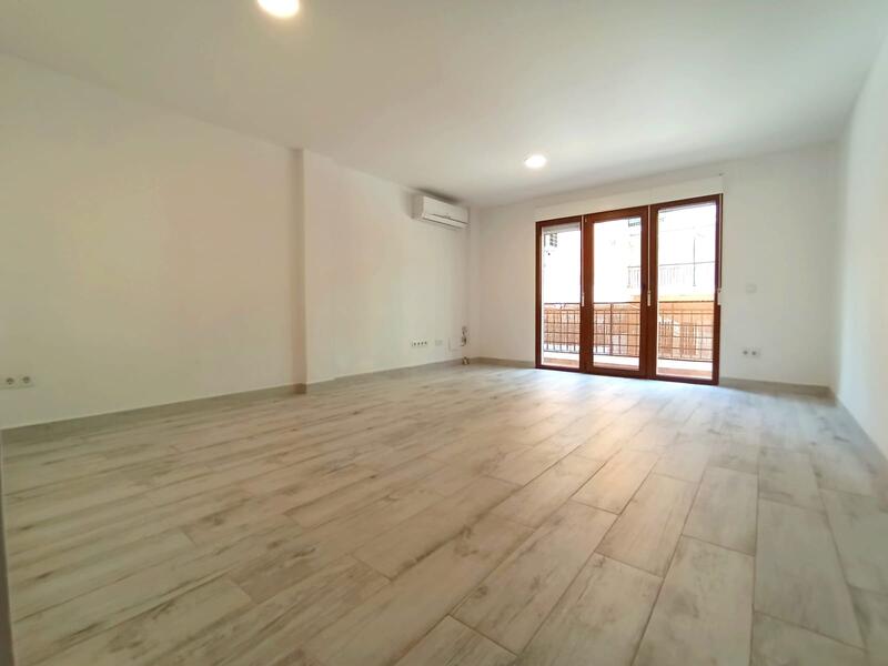 4 bedroom Apartment for sale