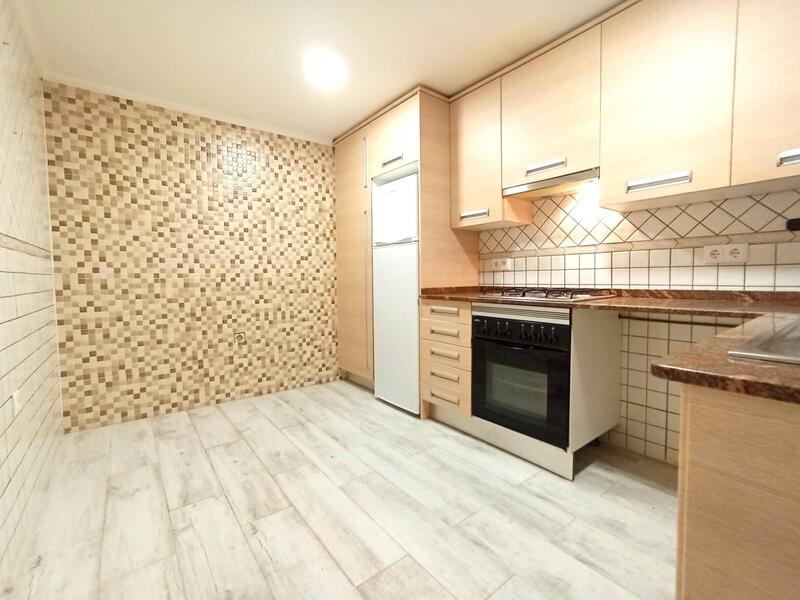 4 bedroom Apartment for sale