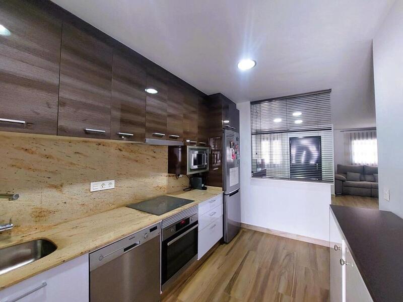 3 bedroom Townhouse for sale