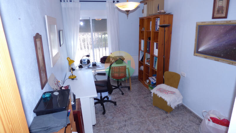 5 bedroom Country House for sale