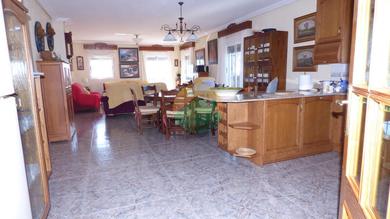 5 bedroom Country House for sale