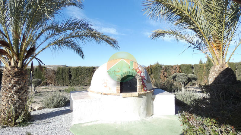 5 bedroom Country House for sale