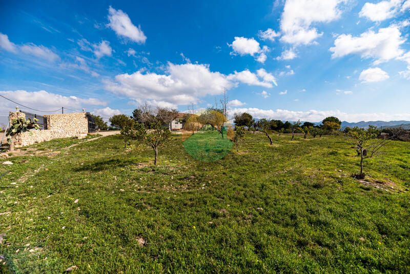 4 bedroom Country House for sale