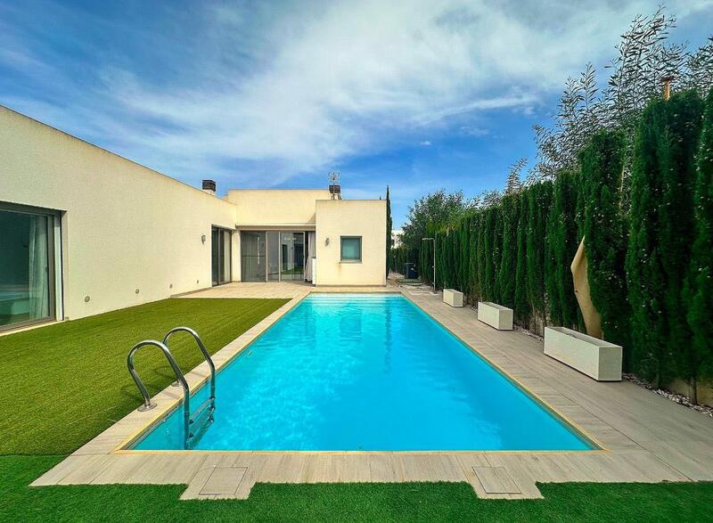 3 Cuarto Villa en venta