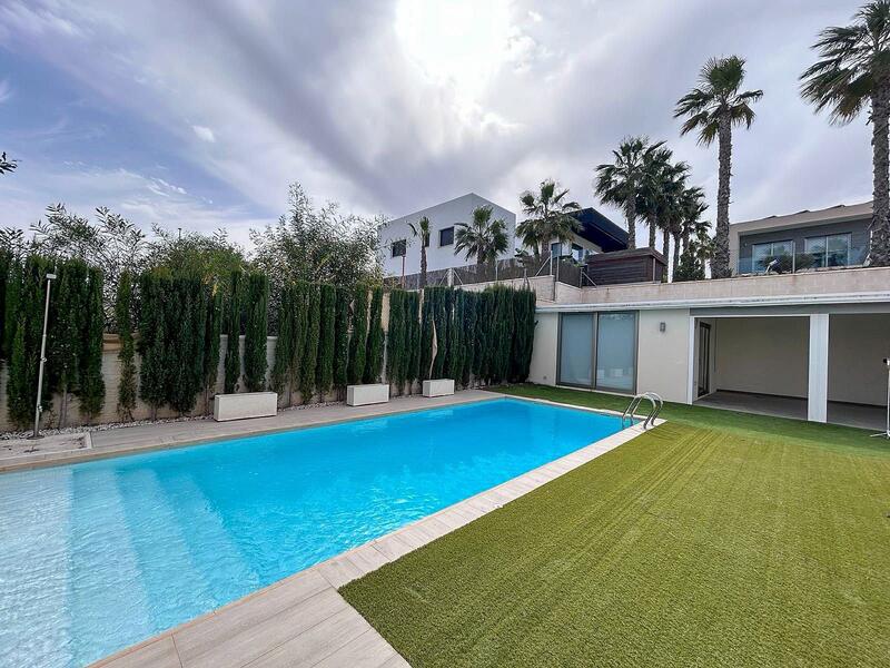 3 Cuarto Villa en venta