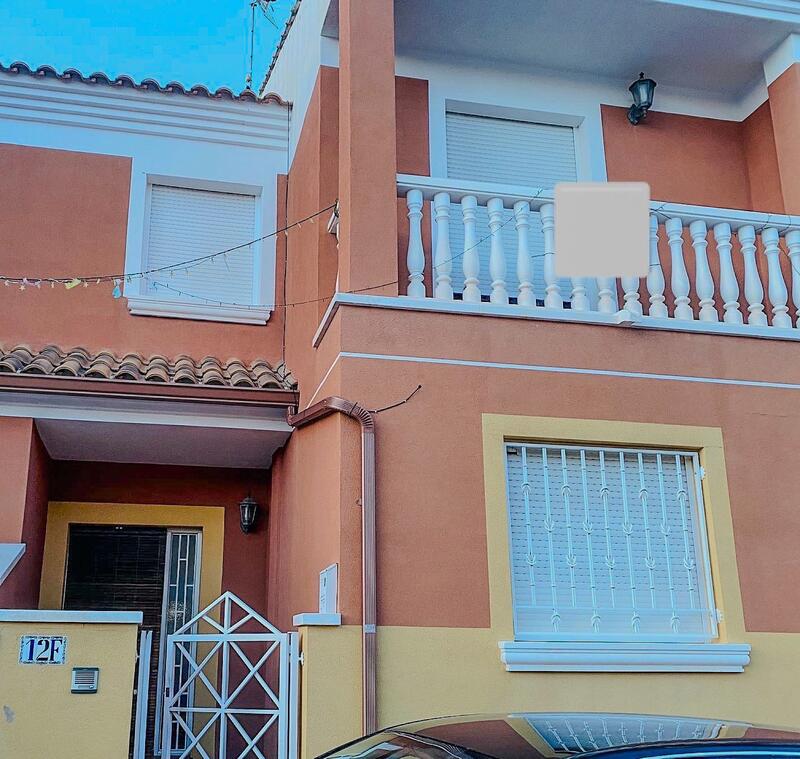 4 Cuarto Villa en venta