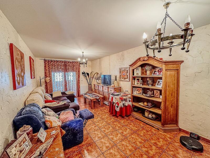 4 Cuarto Villa en venta