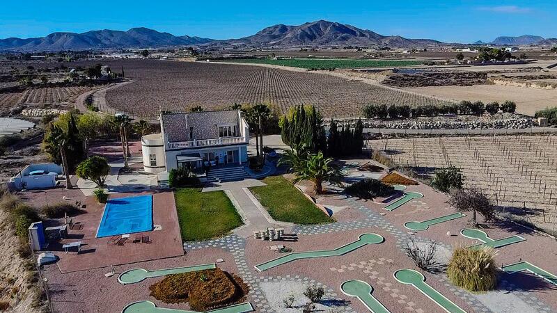 вилла продается в Novelda, Alicante