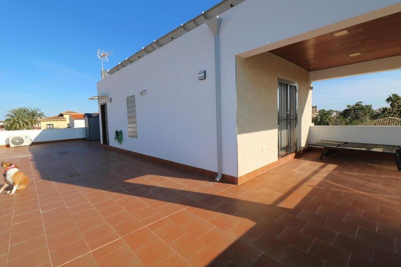 4 bedroom Villa for sale