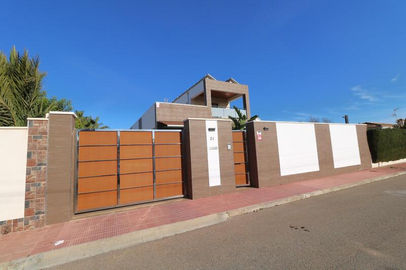 4 bedroom Villa for sale