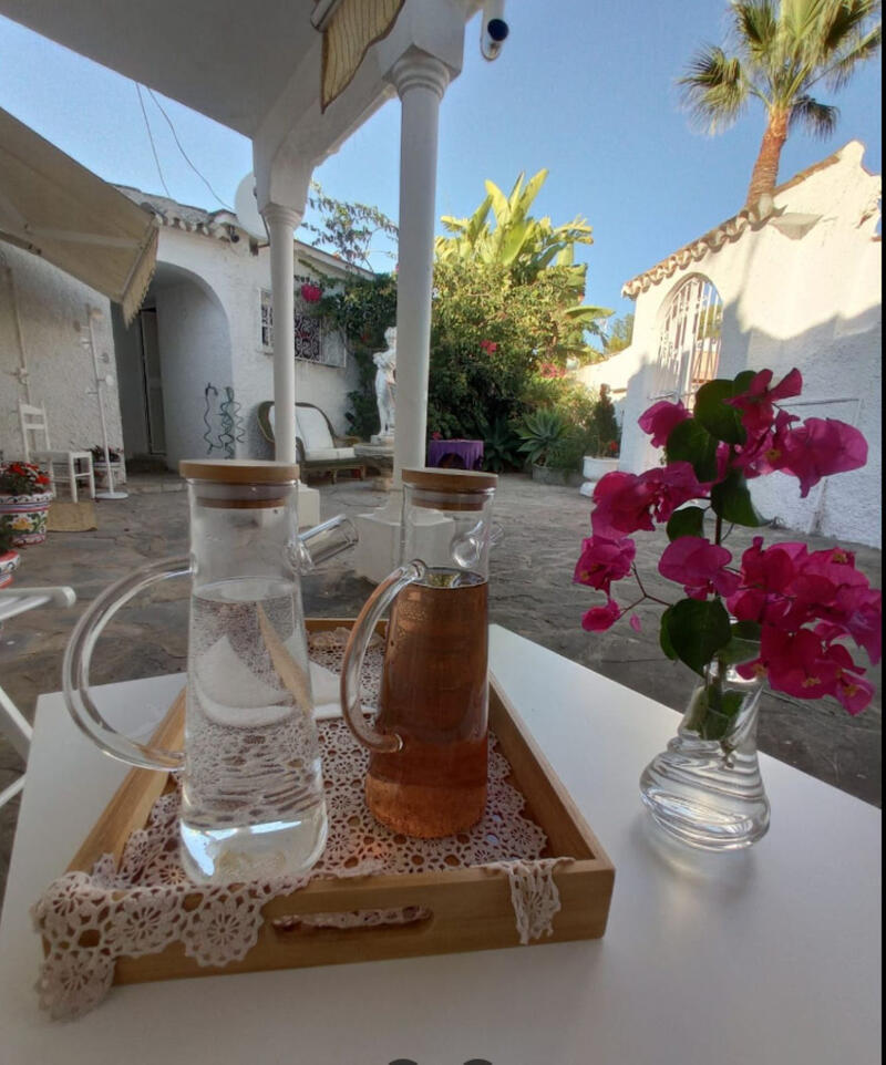 Villa for sale in El Rosario, Málaga