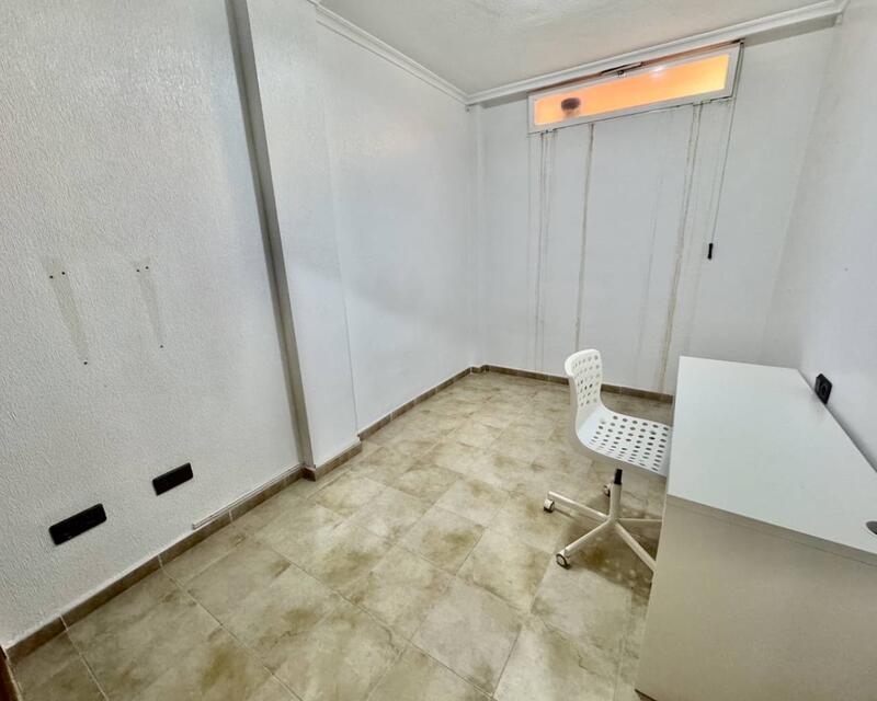4 Schlafzimmer Stadthaus zu verkaufen